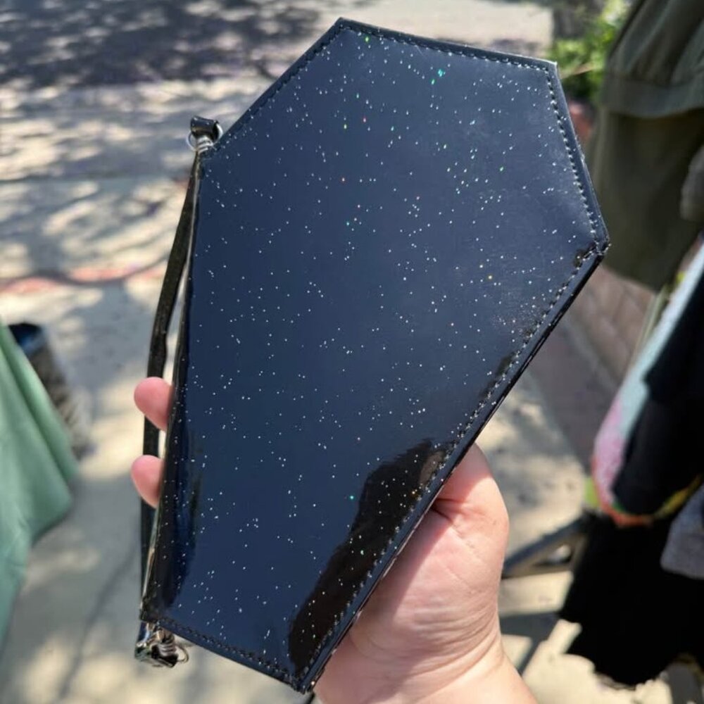 Coffin Clutch